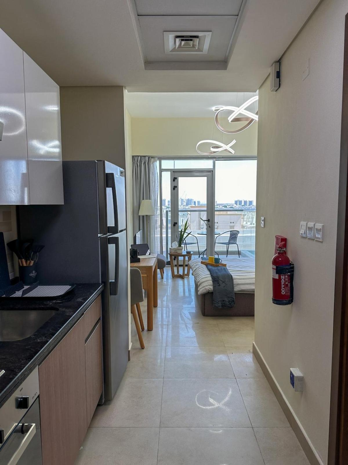 Vibrant - 15m To Marina